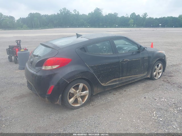 Продаж на аукціоні авто 2013 Hyundai Veloster Base W/black, vin: KMHTC6ADXDU150832, номер лоту: 45165163