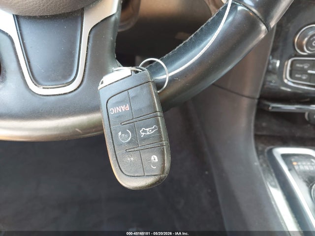 45165181 :رقم المزاد ، 2C3CCAKG3JH218388 vin ، 2018 Chrysler 300 Limited Awd مزاد بيع