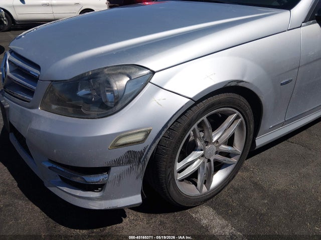 Продаж на аукціоні авто 2012 Mercedes-benz C 250 Sport, vin: WDDGF4HB2CR210972, номер лоту: 45165371