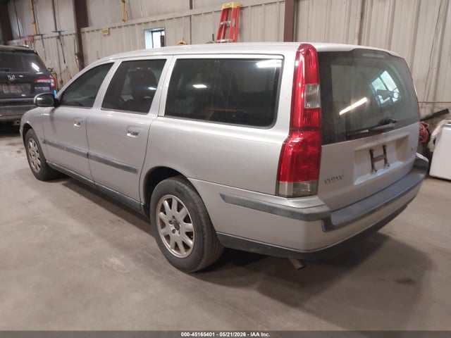 Продажа на аукционе авто 2002 Volvo V70 2.4, vin: YV1SW61R422250351, номер лота: 45165401