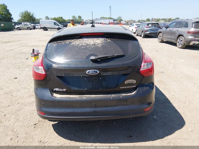 1FADP3N26EL415893 Ford Focus Titanium