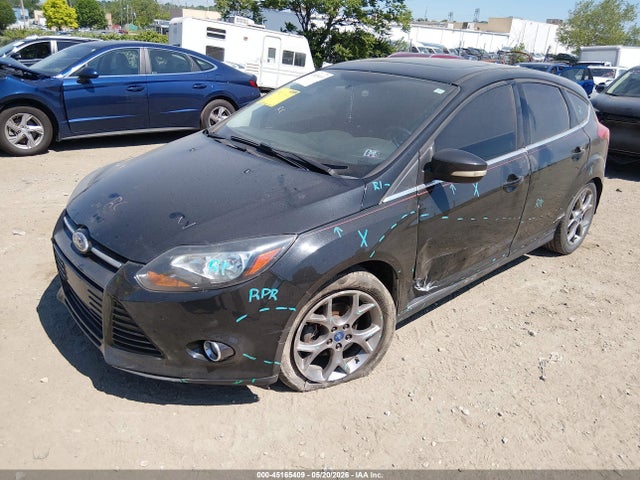 1FADP3N26EL415893 Ford Focus Titanium