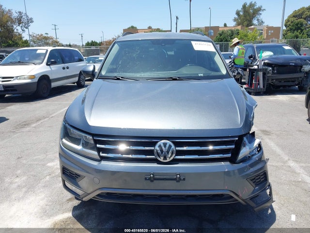 3VV3B7AX1JM017854 Volkswagen Tiguan 2.0t Se/2.0t Sel