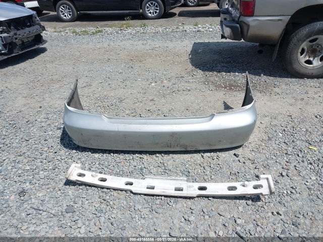 45165556 :رقم المزاد ، JTDBE32K340266337 vin ، 2004 Toyota Camry Le مزاد بيع