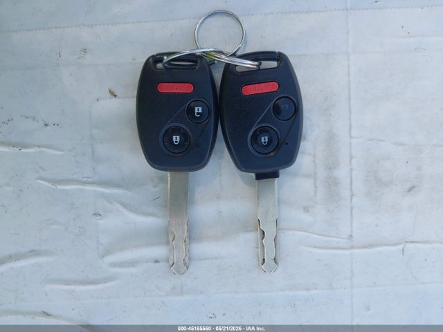 Auction sale of the 2011 Honda Civic Lx, vin: 2HGFA1F5XBH521646, lot number: 45165560