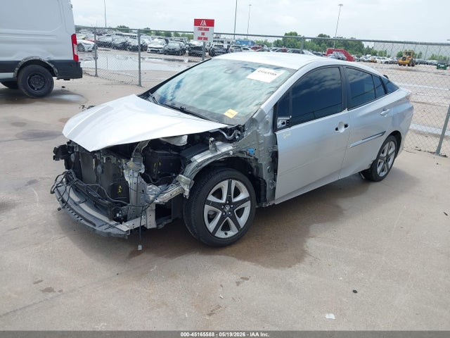 Toyota Prius Four Touring 2016 JTDKARFU6G3511628 Image 2