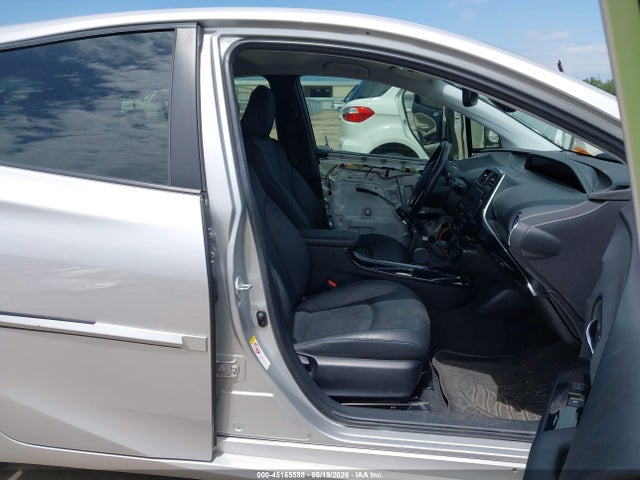 Toyota Prius Four Touring 2016 JTDKARFU6G3511628 Image 5