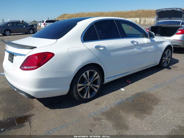 55SWF4JB3GU158861 Mercedes-Benz C 300