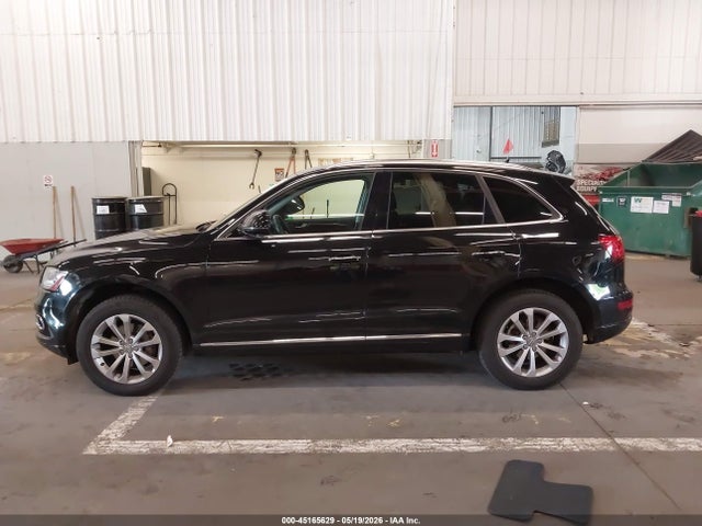 WA1LFAFP2FA082378 Audi Q5 2.0t Premium