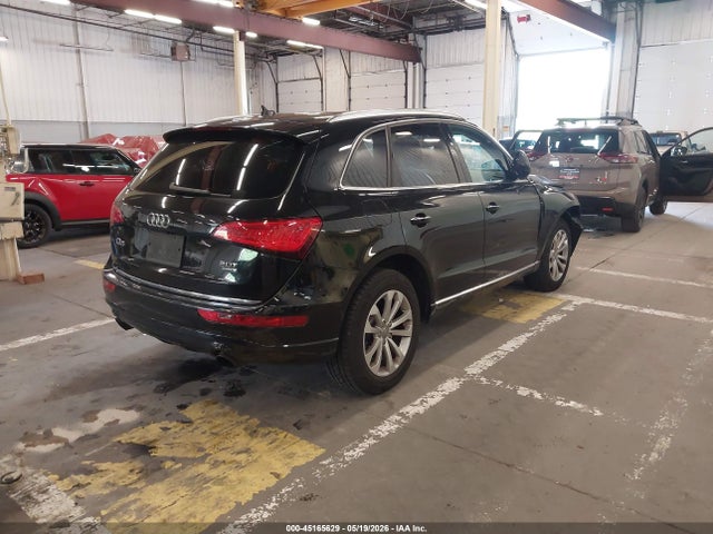 WA1LFAFP2FA082378 Audi Q5 2.0t Premium