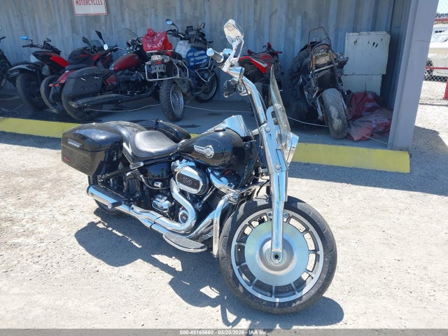 Harley-Davidson FLFBS 2023 1HD1YGK20PB025188 Image 1