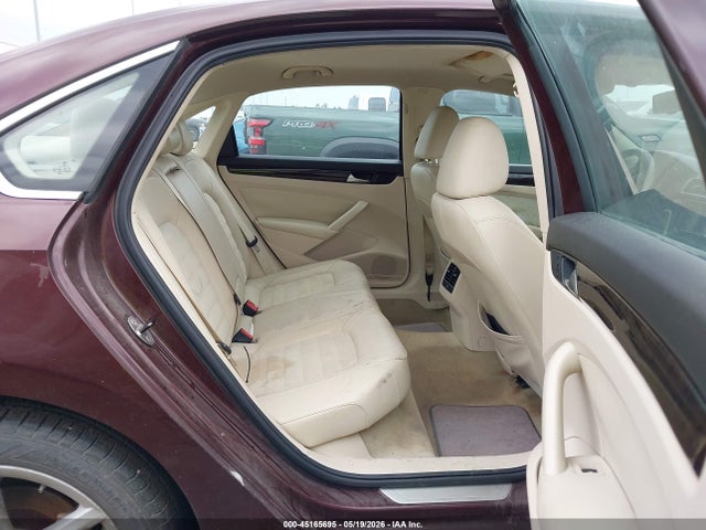 Продаж на аукціоні авто 2014 Volkswagen Passat 1.8t Sel Premium, vin: 1VWCT7A34EC025136, номер лоту: 45165695