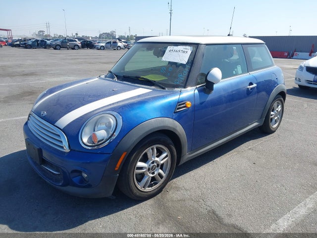2013 Mini Hardtop Cooper მანქანა იყიდება აუქციონზე, vin: WMWSU3C57DT685735, აუქციონის ნომერი: 45165705