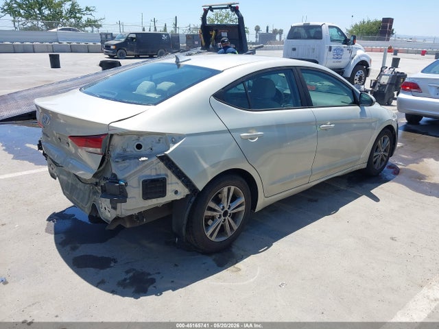 Продаж на аукціоні авто 2018 Hyundai Elantra Sel, vin: 5NPD84LF6JH213637, номер лоту: 45165741