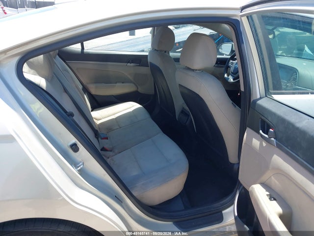 Продаж на аукціоні авто 2018 Hyundai Elantra Sel, vin: 5NPD84LF6JH213637, номер лоту: 45165741