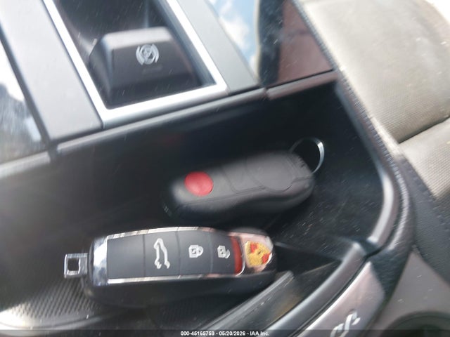 WP1AA2A5XSLB02154 Porsche Macan T