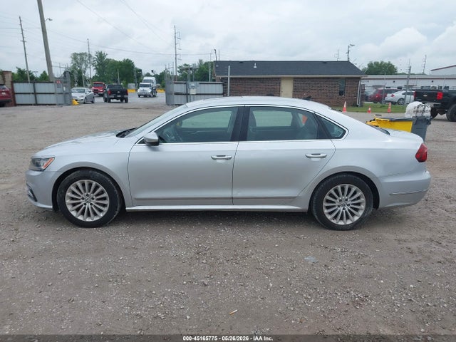 2017 Volkswagen Passat 1.8t Se მანქანა იყიდება აუქციონზე, vin: 1VWBT7A31HC000243, აუქციონის ნომერი: 45165775