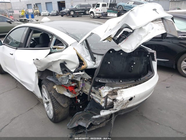 Tesla Model 3 Long Range 2021 5YJ3E1EB2MF070833 Image 3
