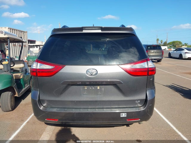 Toyota SIENNA LE 2018 5TDKZ3DC4JS901875 Image 16
