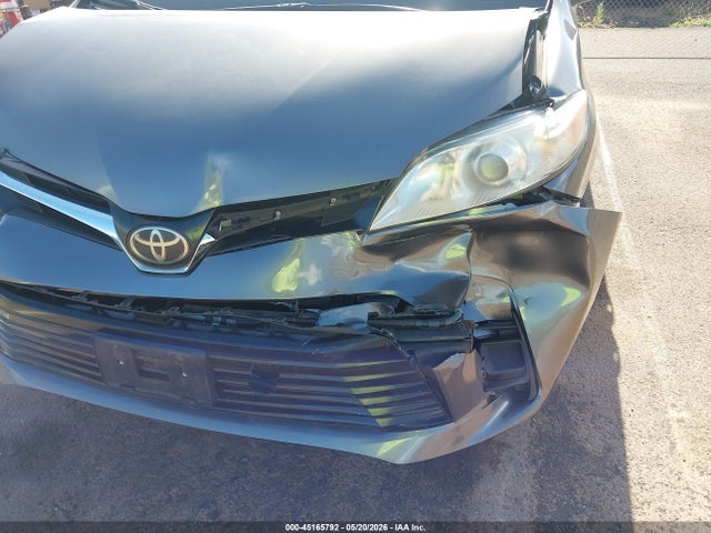 Toyota SIENNA LE 2018 5TDKZ3DC4JS901875 Image 6