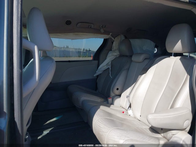 45165850 :رقم المزاد ، 5TDYK3DC5DS349533 vin ، 2013 Toyota Sienna Xle V6 8 Passenger مزاد بيع