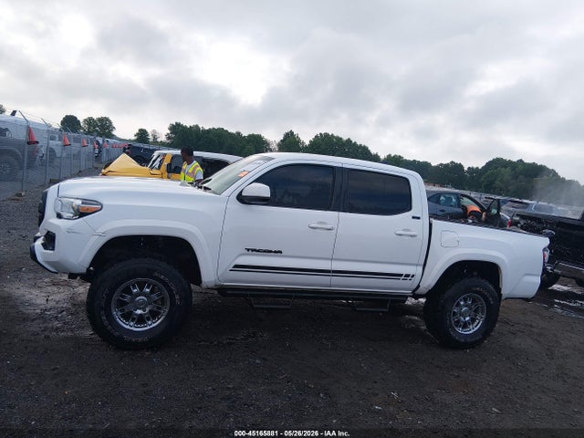 Auction sale of the 2022 Toyota Tacoma Sr5 V6, vin: 3TMAZ5CN3NM168699, lot number: 45165881