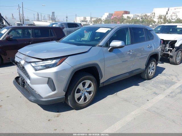2T3K1RFVXPC225336 Toyota RAV4 LE