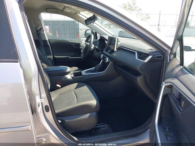 2T3K1RFVXPC225336 Toyota RAV4 LE