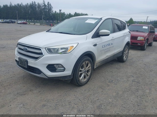 Ford ESCAPE SE 2017 1FMCU9GD4HUD66686 Image 2