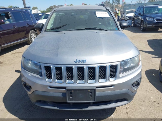 45165978 :رقم المزاد ، 1C4NJDBB0FD188450 vin ، 2015 Jeep Compass Sport مزاد بيع