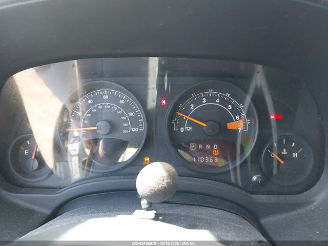 45165978 :رقم المزاد ، 1C4NJDBB0FD188450 vin ، 2015 Jeep Compass Sport مزاد بيع