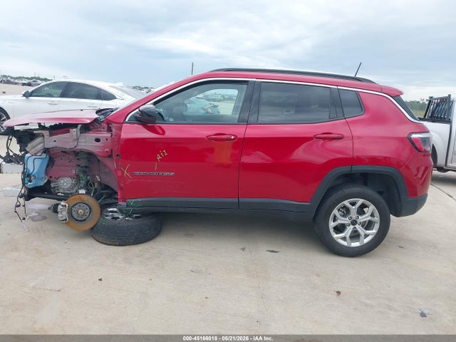 Jeep Compass Latitude 4x4 2025 3C4NJDBN1ST527389 Image 14