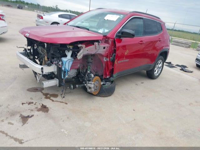 Jeep Compass Latitude 4x4 2025 3C4NJDBN1ST527389 Image 2