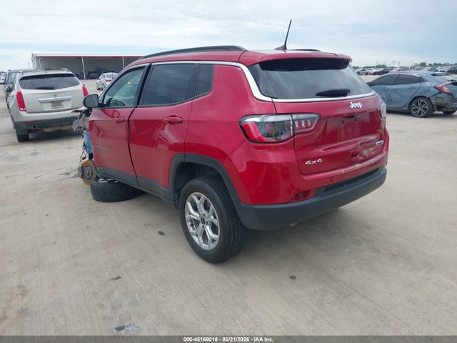 Jeep Compass Latitude 4x4 2025 3C4NJDBN1ST527389 Image 3