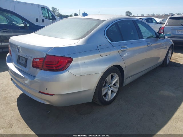 45166022 :رقم المزاد ، WBAFR1C59BC742876 vin ، 2011 Bmw 528i مزاد بيع