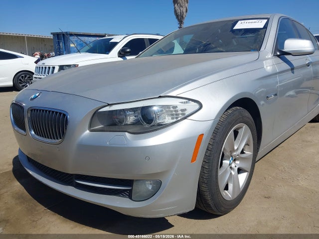 45166022 :رقم المزاد ، WBAFR1C59BC742876 vin ، 2011 Bmw 528i مزاد بيع
