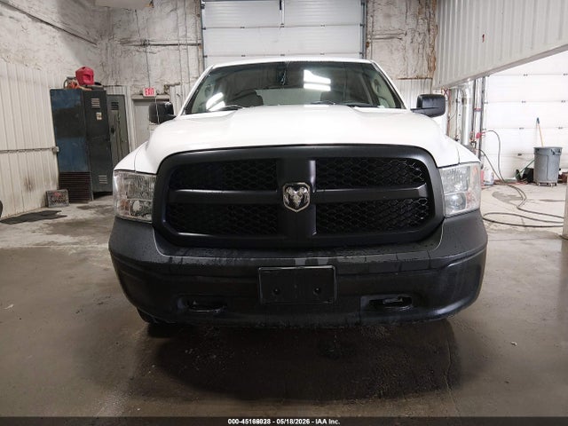 45166028 :رقم المزاد ، 1C6RR7KG6JS294226 vin ، 2018 Ram 1500 Tradesman  4x4 5'7 Box مزاد بيع