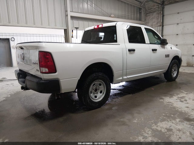 45166028 :رقم المزاد ، 1C6RR7KG6JS294226 vin ، 2018 Ram 1500 Tradesman  4x4 5'7 Box مزاد بيع