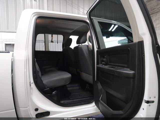 45166028 :رقم المزاد ، 1C6RR7KG6JS294226 vin ، 2018 Ram 1500 Tradesman  4x4 5'7 Box مزاد بيع