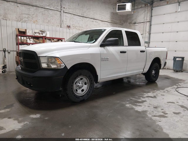 45166035 :رقم المزاد ، 1C6RR7KG1JS297180 vin ، 2018 Ram 1500 Tradesman  4x4 5'7 Box مزاد بيع