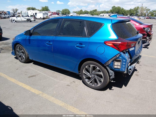45166061 :رقم المزاد ، JTNKARJE6JJ556311 vin ، 2018 Toyota Corolla Im مزاد بيع