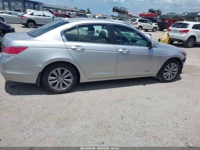 45166165 :رقم المزاد ، 1HGCP2F88BA009089 vin ، 2011 Honda Accord 2.4 Ex-l مزاد بيع