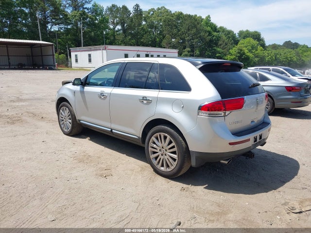 Lincoln MKX 2015 2LMDJ8JK0FBL27776 Image 3