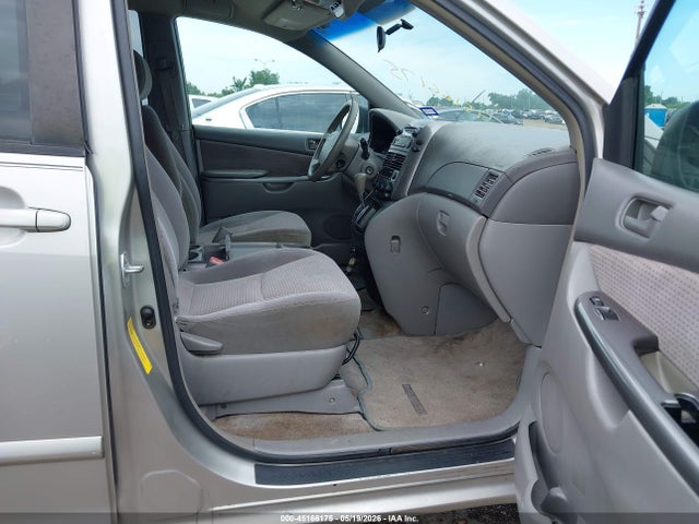 45166175 :رقم المزاد ، 5TDZA23C16S489407 vin ، 2006 Toyota Sienna Le مزاد بيع