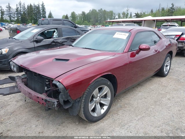 Dodge Challenger Sxt 2017 2C3CDZAG8HH572575 Image 2