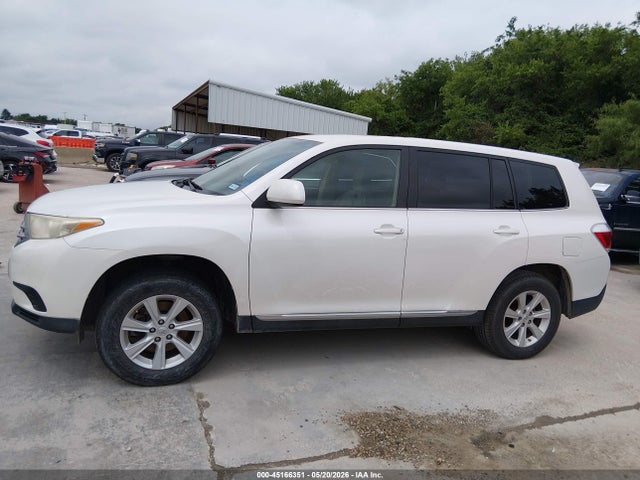 Продажа на аукционе авто 2011 Toyota Highlander Base V6, vin: 5TDZK3EH0BS032464, номер лота: 45166351