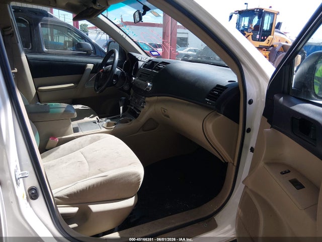 Продажа на аукционе авто 2011 Toyota Highlander Base V6, vin: 5TDZK3EH0BS032464, номер лота: 45166351