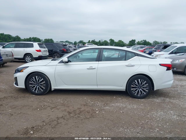 45166386 :رقم المزاد ، 1N4BL4DV0PN366914 vin ، 2023 Nissan Altima Sv Fwd مزاد بيع