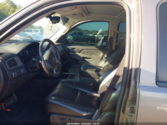 45166402 :رقم المزاد ، 1GNSKBE03BR391982 vin ، 2011 Chevrolet Tahoe Lt مزاد بيع