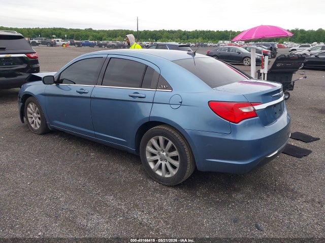 45166419 :رقم المزاد ، 1C3BC1FG4BN604638 vin ، 2011 Chrysler 200 Touring مزاد بيع